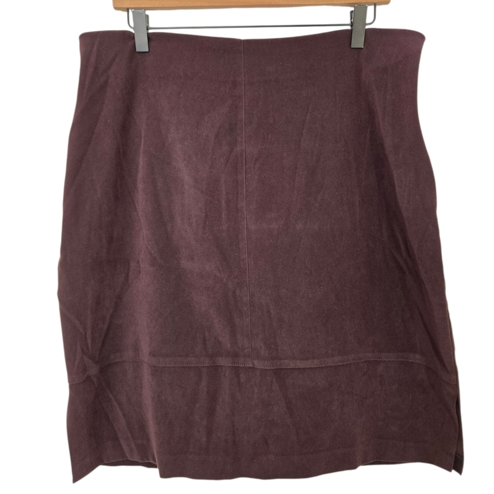 Kathy Ireland Plus Brown Faux Suede Skirt Size 18